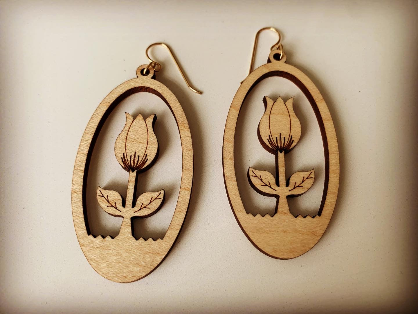 Tulip Oval Earrings