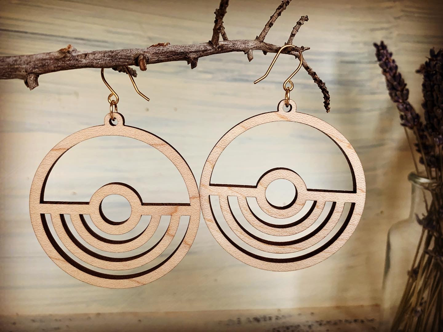 Classic Circle Inverted Arch Earrings